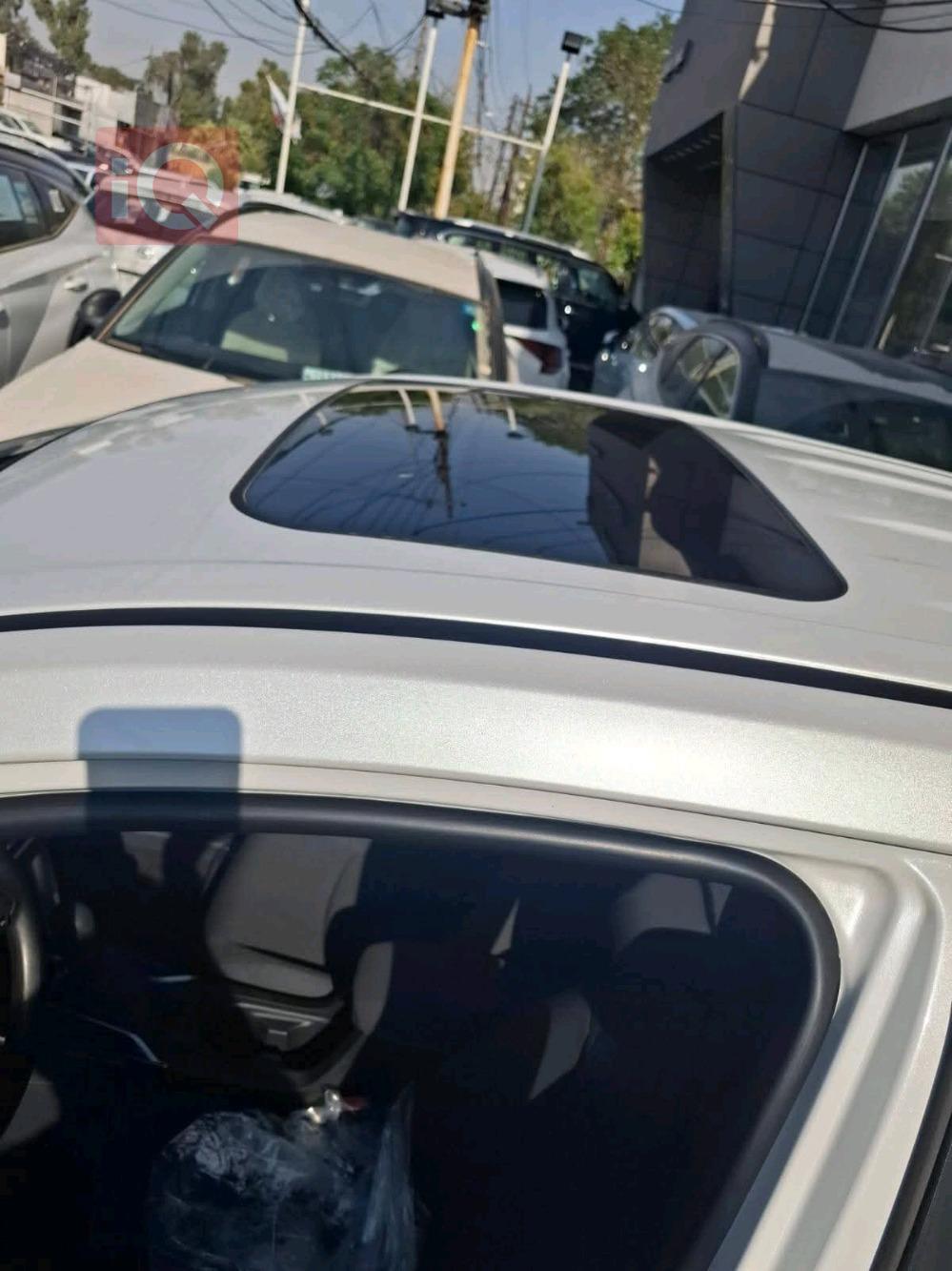 تۆیۆتا کۆرۆلا کرۆس